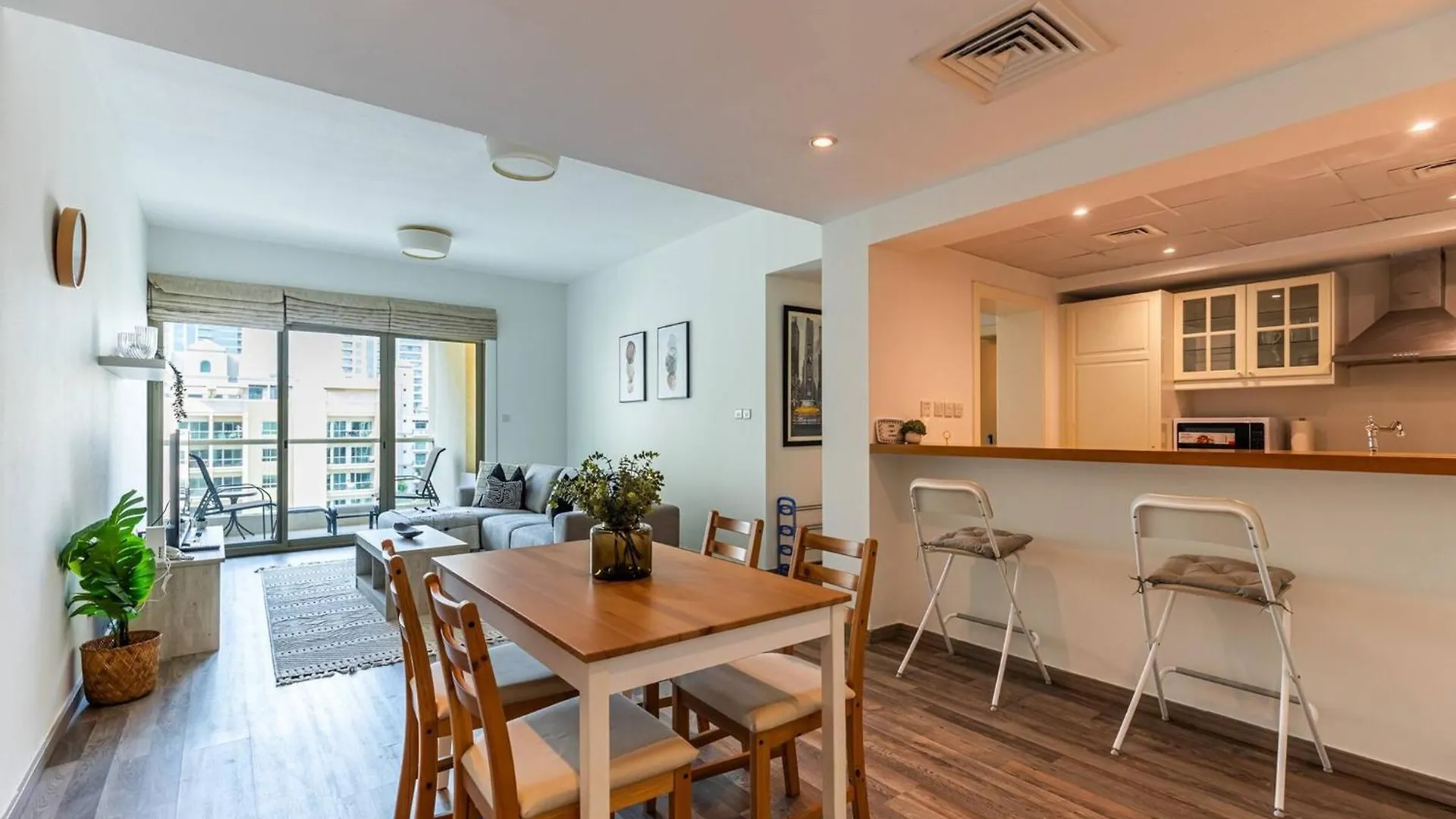 Serene & Spacious 1Br The Greens Dubai