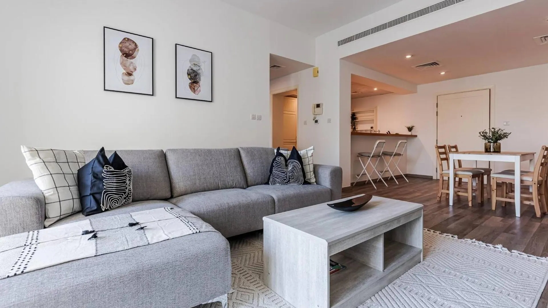 Serene & Spacious 1Br The Greens Dubai